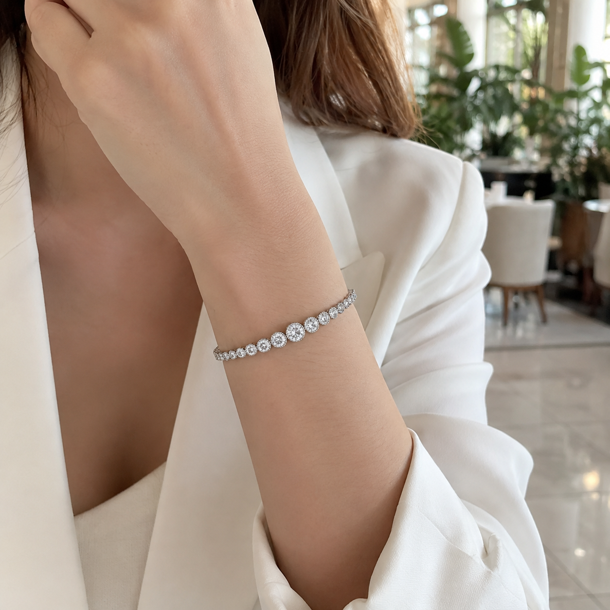 Luna Graduated Tennis Bracelet
